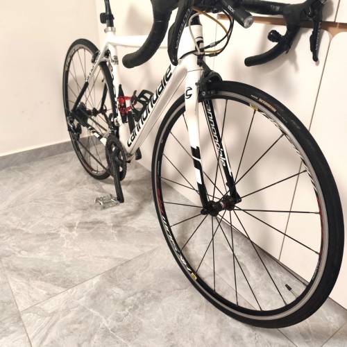 Cannondale 公路車 | 鋁架碳叉 | Shimano Dura-Ace & Ultegra 22速套件 | Mavic 鋁...