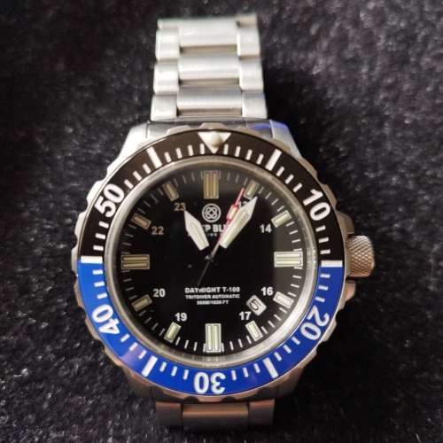 Deep blue 美國 t100 batman 氚氣燈500米潛水錶