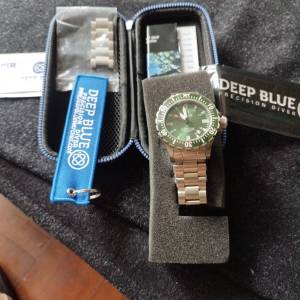 美國 deep blue t100氚気燈500米潛水錶