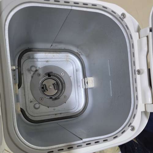 PANASONIC 樂聲牌SD-P104 麵包機