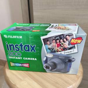 FUJIFILM  instax200
