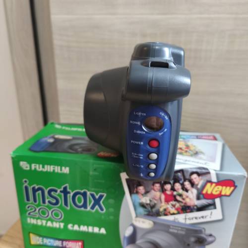 FUJIFILM  instax200