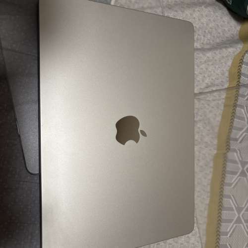 Apple MacBook Air m2 星光色國行版