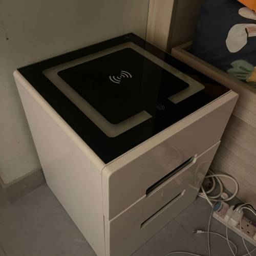 智能無線充電床頭櫃