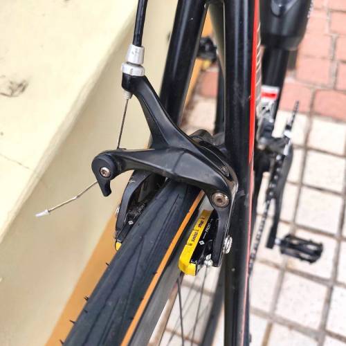 TWITTTER 公路車 |鋁架碳叉 |SHIMANO TIAGRA 套件 |碳纖維輪組 |碳一體把 |SCHWALBE...