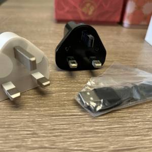 【100% 全新原裝】Apple / LG USB 三腳充電器 + Android 數據線 (配件清貨)