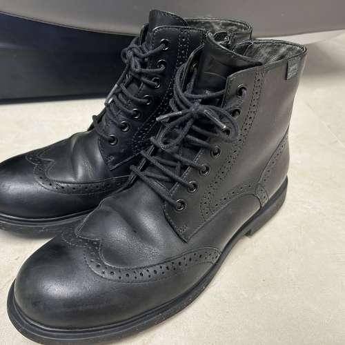 【85% 新】Camper 黑色真皮雕花短靴 EU 39