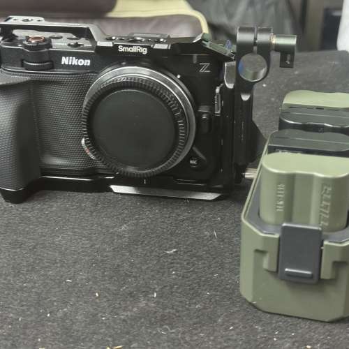 Nikon zr