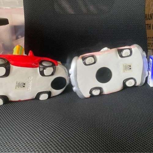 (new) A pair of Mickey & Minnie porcelain dolls