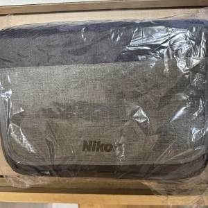 Nikon Compact D-SLR 相機肩背包 （買相機送的禮品）