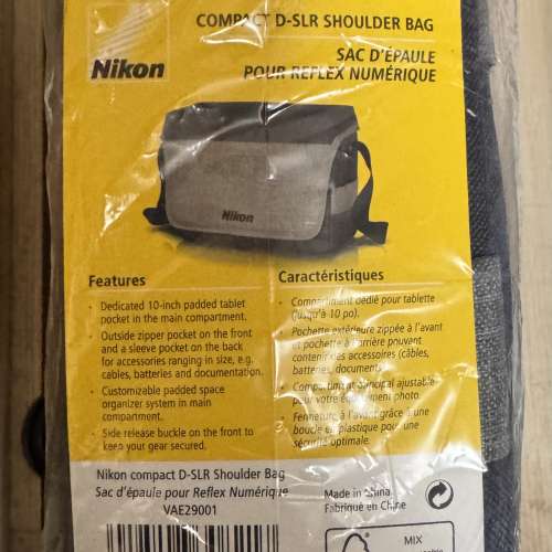 Nikon Compact D-SLR 相機肩背包 （買相機送的禮品）