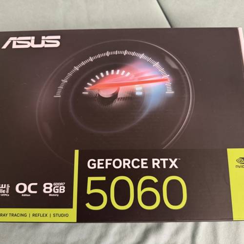 Minisforum MS-02 Ultra Asus 5060 LP