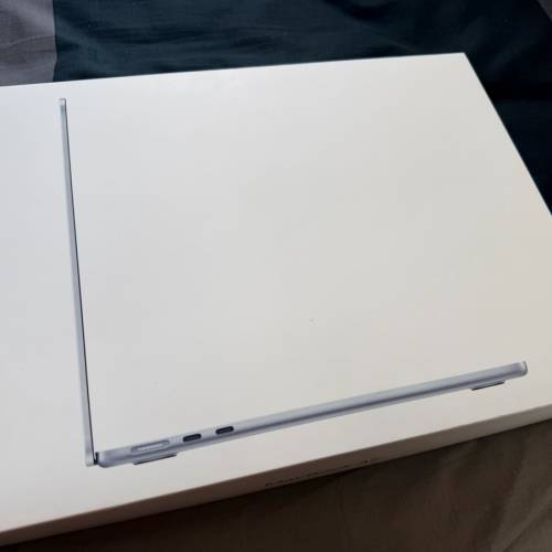 95%新～港版13吋M4 Macbook air  512g ssd 24g ram 有保到9月尾