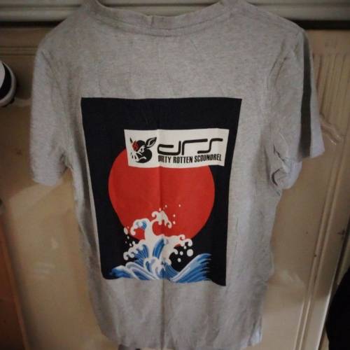 Vega Co. Dirty Rotten Scoundrel 短袖上衣