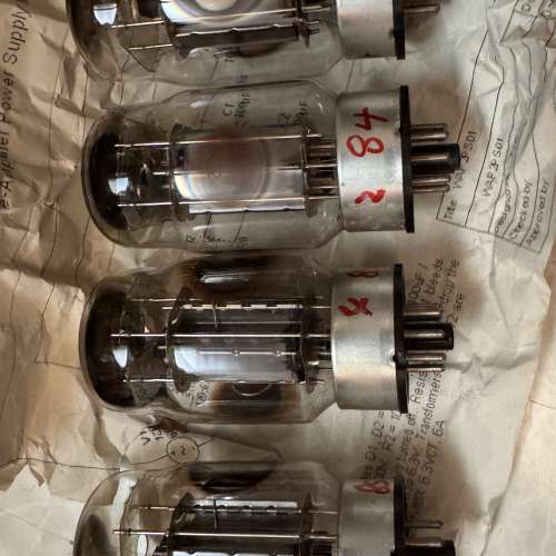 有兩套膽金獅KT 88美國6550