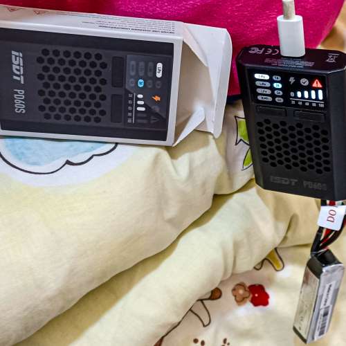 全新小型穿越機 100% NEW + 遙控器 + 叉電機