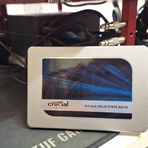 全新Crucial MX500 1TB