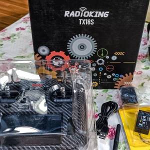 RadioKing TX18s 遥控器 - 小黑羊915高頻頭 FPV 全新未開用