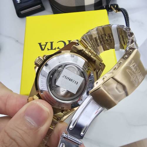 Invicta 42mm 冰藍面冰藍圈 金殼金帶 NH35A 自動機械錶