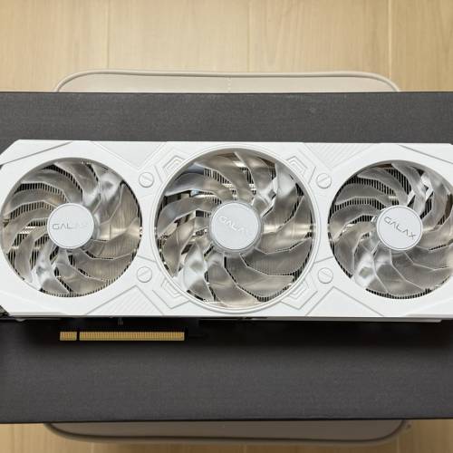 GALAX GeForce RTX 4070 EX GAMER WHITE 12GB GDDR6X