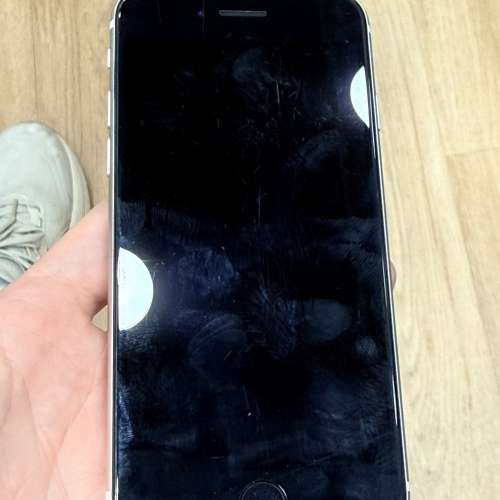 iPhone se3 128gb