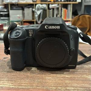 Canon Eos 10D camera