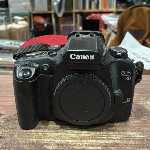 Canon Eos 30 camera