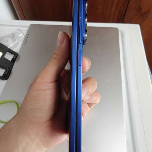 9成新歐洲版galaxy fold 7 512gb 藍色