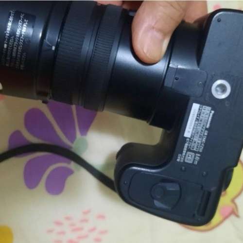Panasonic fz 50 CCD 機。12x光學，約9成新，2電
