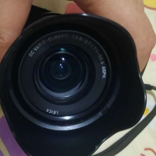 Panasonic fz 50 CCD 機。12x光學，約9成新，2電