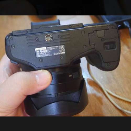 Panasonic fz 50 CCD 機。12x光學，約9成新，2電