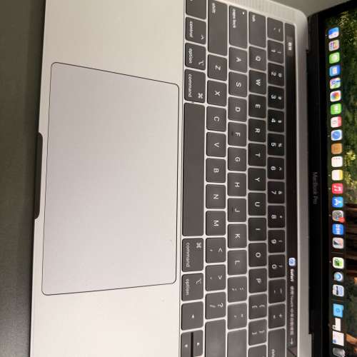 Macbook pro 2018 256GB Intel Core i5 2.3GHz 13吋