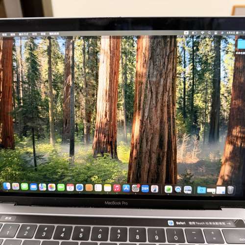 Macbook pro 2018 256GB Intel Core i5 2.3GHz 13吋