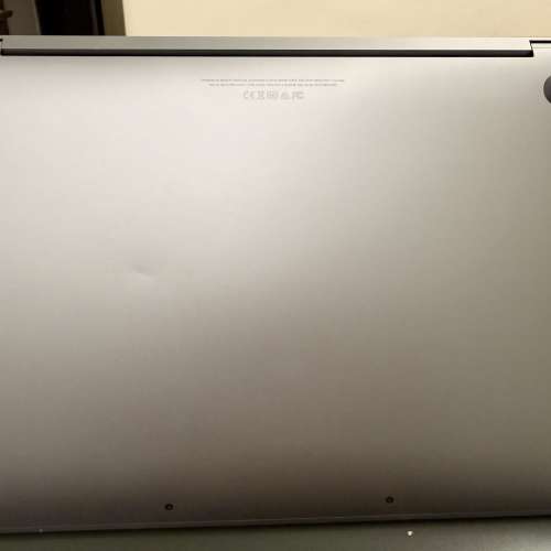 Macbook pro 2018 256GB Intel Core i5 2.3GHz 13吋