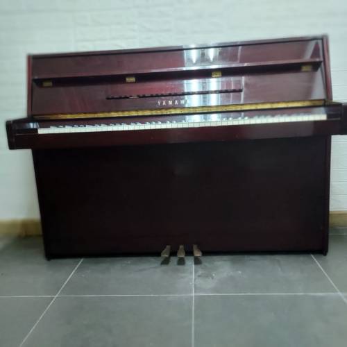 YAMAHA C108 鋼琴