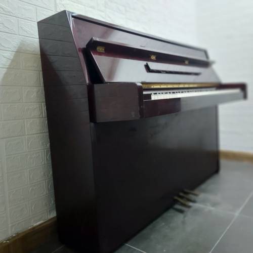 YAMAHA C108 鋼琴