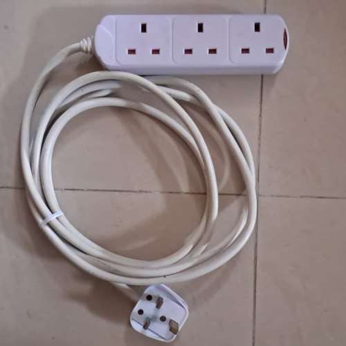 三位 / 四位電拖板