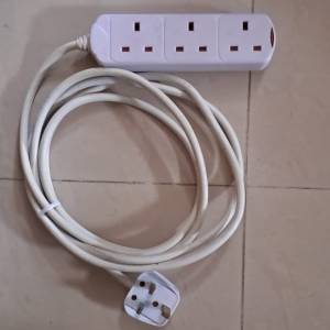 三位 / 四位電拖板