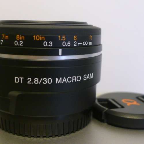 Sony DT 30mm f2.8