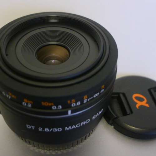 Sony DT 30mm f2.8