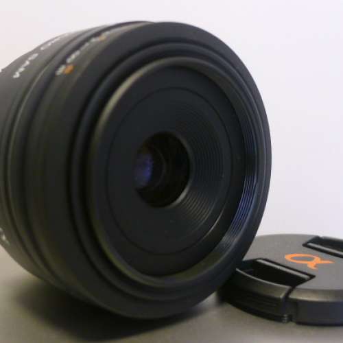 Sony DT 30mm f2.8