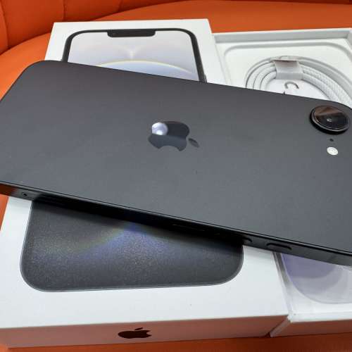99%New iPhone 16e 128GB 黑色 香港行貨 蘋果保養到2026年6月26日 電池100% 全套有...