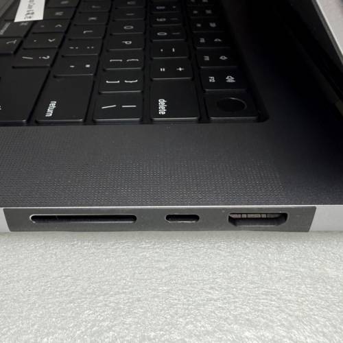 99% NEW  Apple MacBook Pro 16吋 M2 Pro M2Pro 2023 16" 1TB  (非M3 M4AIR NEO 2TB