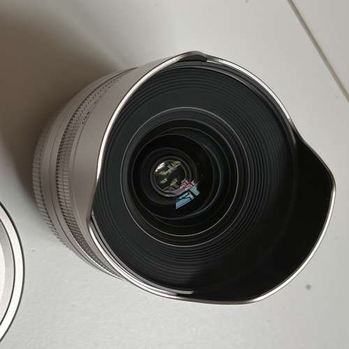 Pentax DFA 21mm f2.4 silver limited