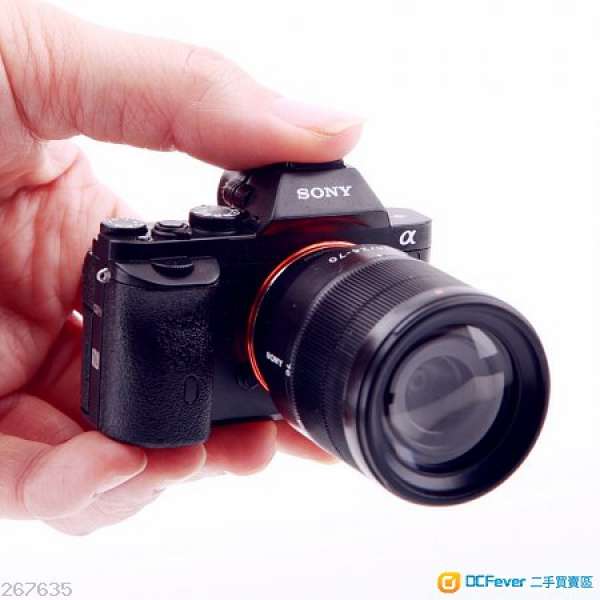 100﹪原裝正版 罕有 紀念 限量版 Sony &alpha;7R 16GB USB Flash Drive 相機模型手指 鏡...