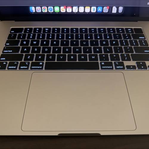 只用咗幾日Apple MacBook Air 15 M3 16+512GB - Starlight 星光色