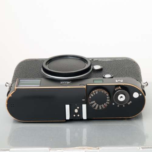 Leica M240 black paint