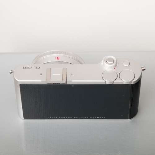 Leica TL2 silver + 18mm lens