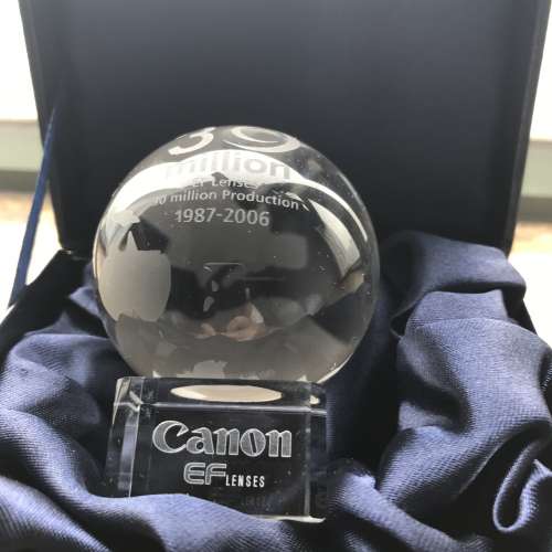 罕有 Canon 30 million Production 水晶球🔮 紙鎮 model Limited 紀念品 十分罕有收...
