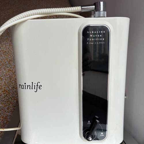 Rainlife 品牌的碱性净水器（Alkaline Water Purifier）